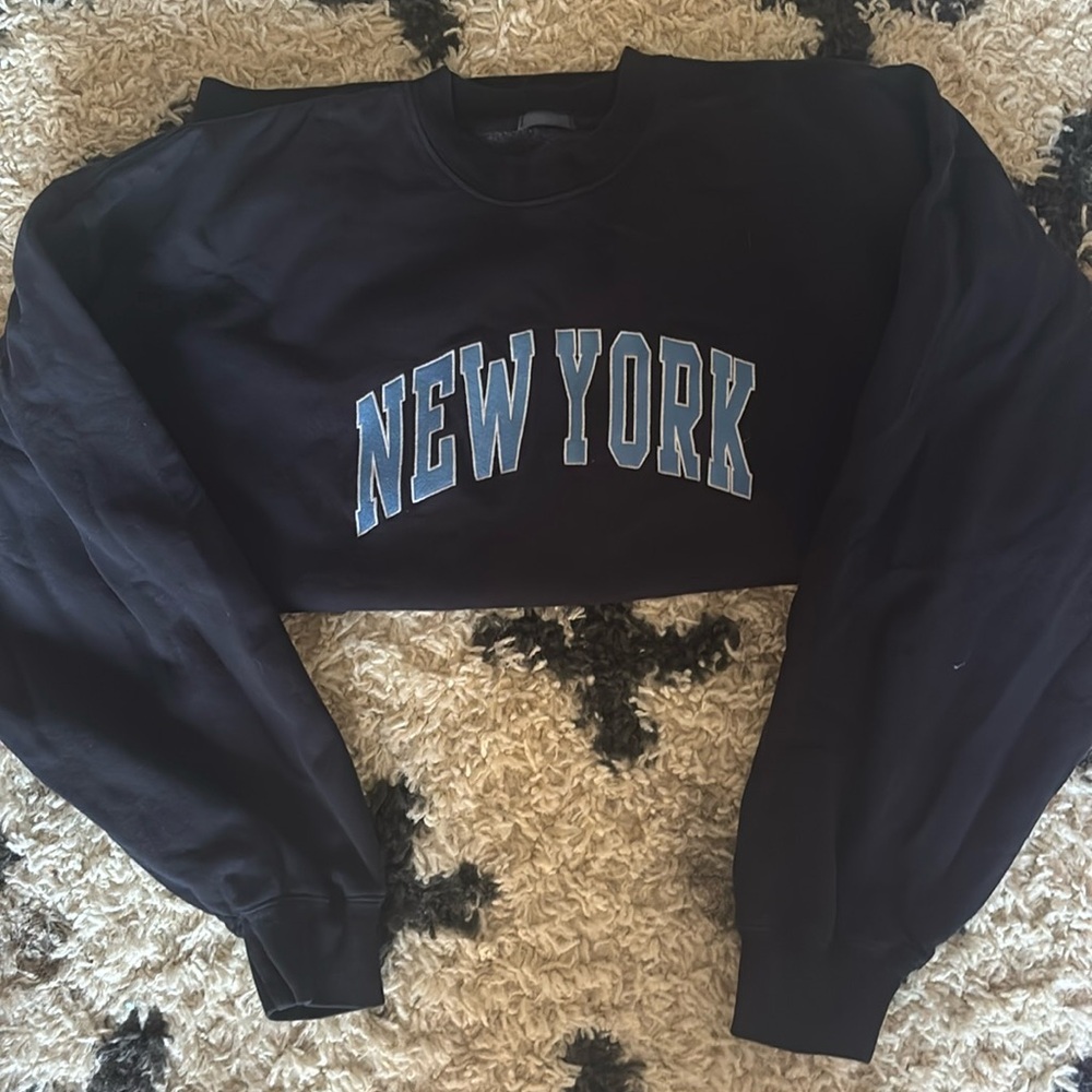 brandy melville crew neck